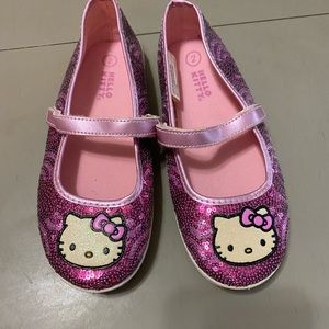 Hello Kitty Shoes